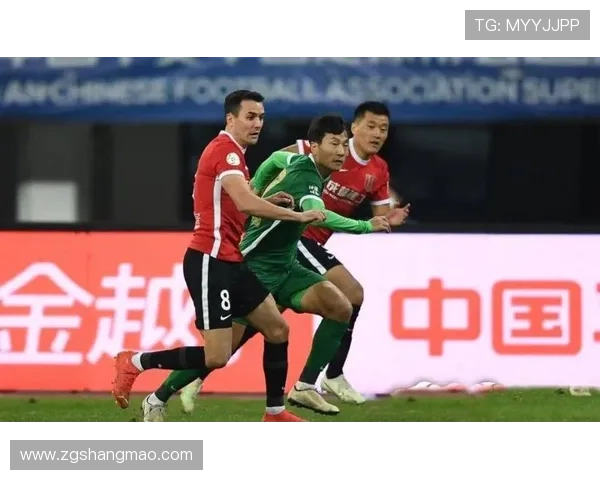 成都对阵河南：四外援挑战五外援 韦世豪首发阿奇姆彭出战争锋激烈